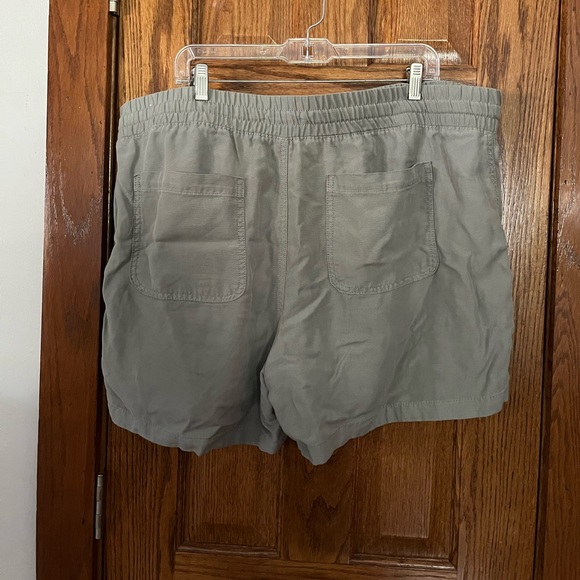 knit tie waist shorts - Picture 4 of 6